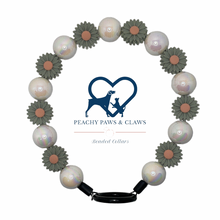 Load image into Gallery viewer, Sage Daisy